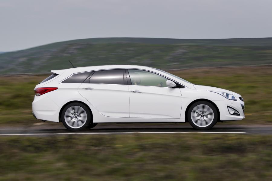 Hyundai i40 Station Wagon CRDi 2011 года  (UK) (фото 74 из 146)